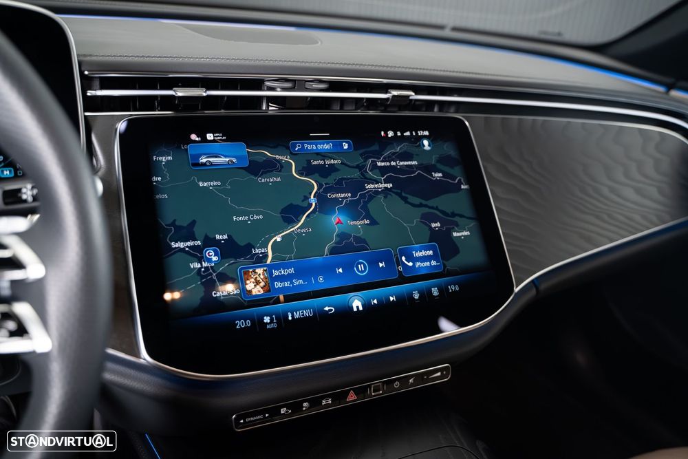 Mercedes-Benz E 300 Standard - 33