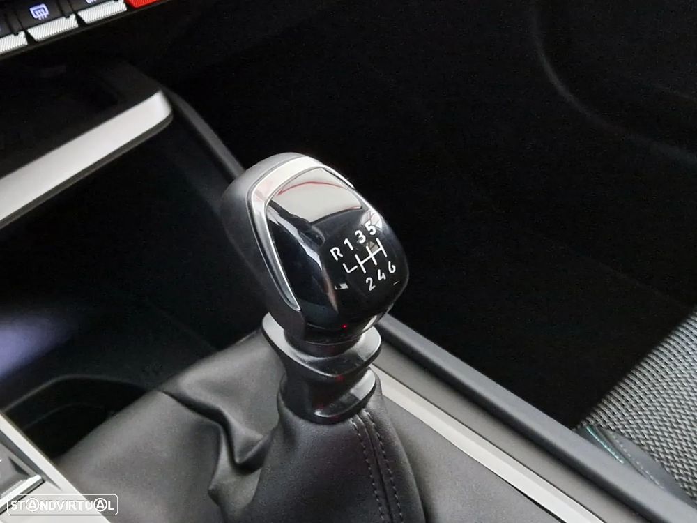 Peugeot 308 1.2 PureTech Allure - 34