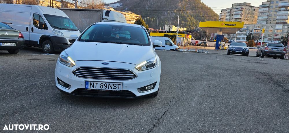 Ford Focus - 12