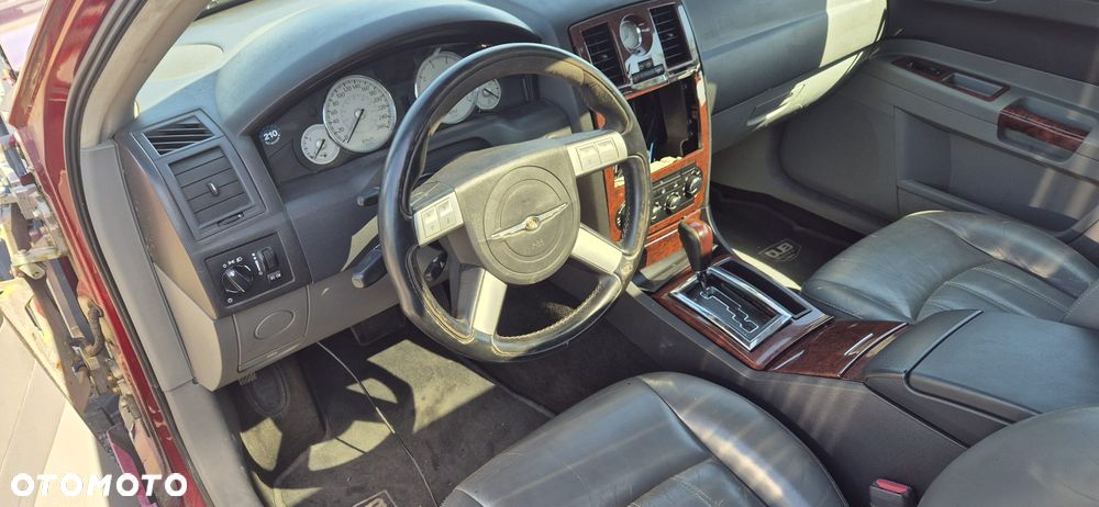 Chrysler 300C - 15