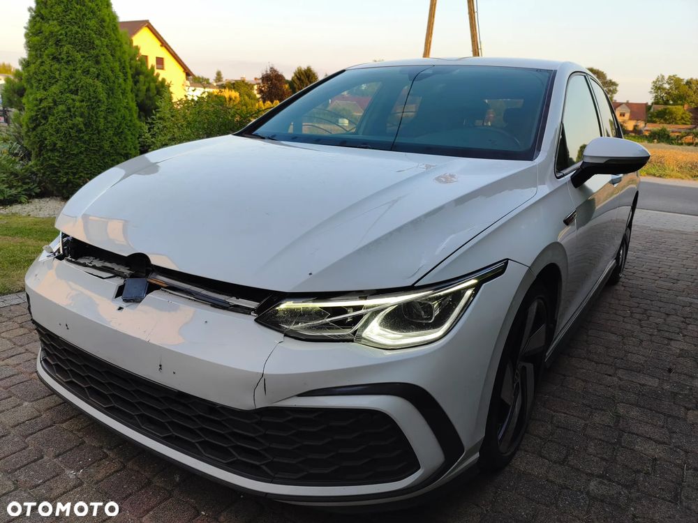 Volkswagen Golf - 21