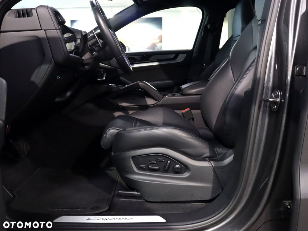 Porsche Cayenne E-Hybrid PHEV - 16