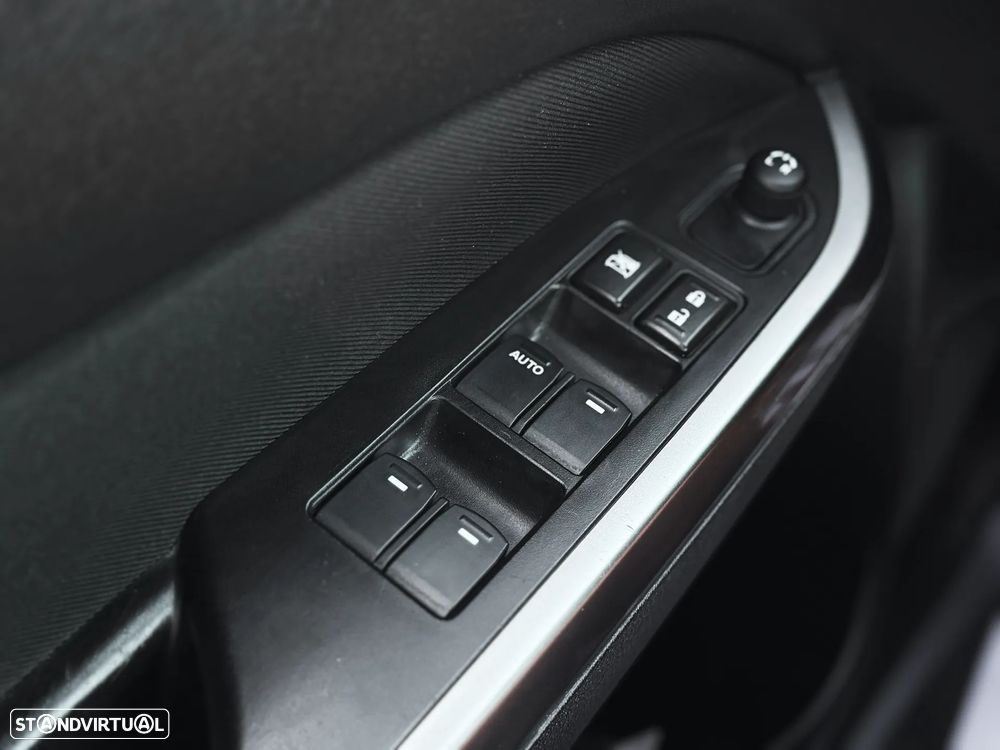 Suzuki Vitara 1.0T GLE AT - 15