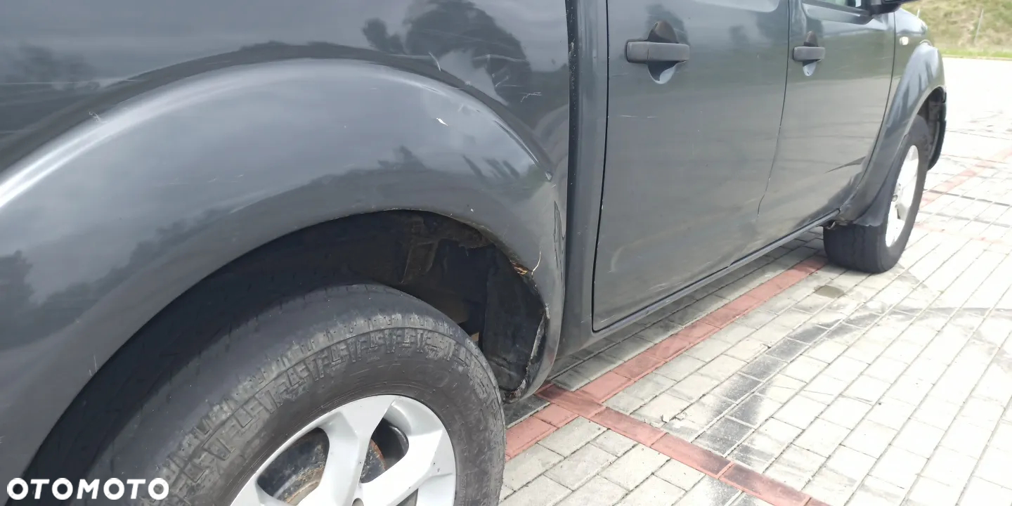 Nissan Navara 2.5 TDi Base / XE - 16