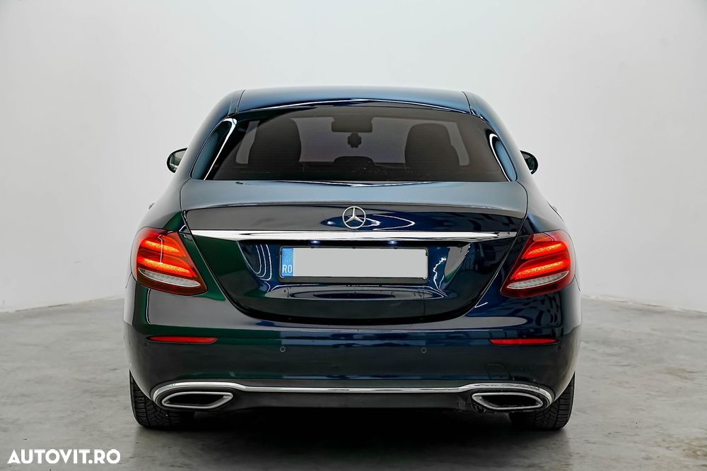 Mercedes-Benz E 220 d 9G-TRONIC Sportstyle Edition - 9