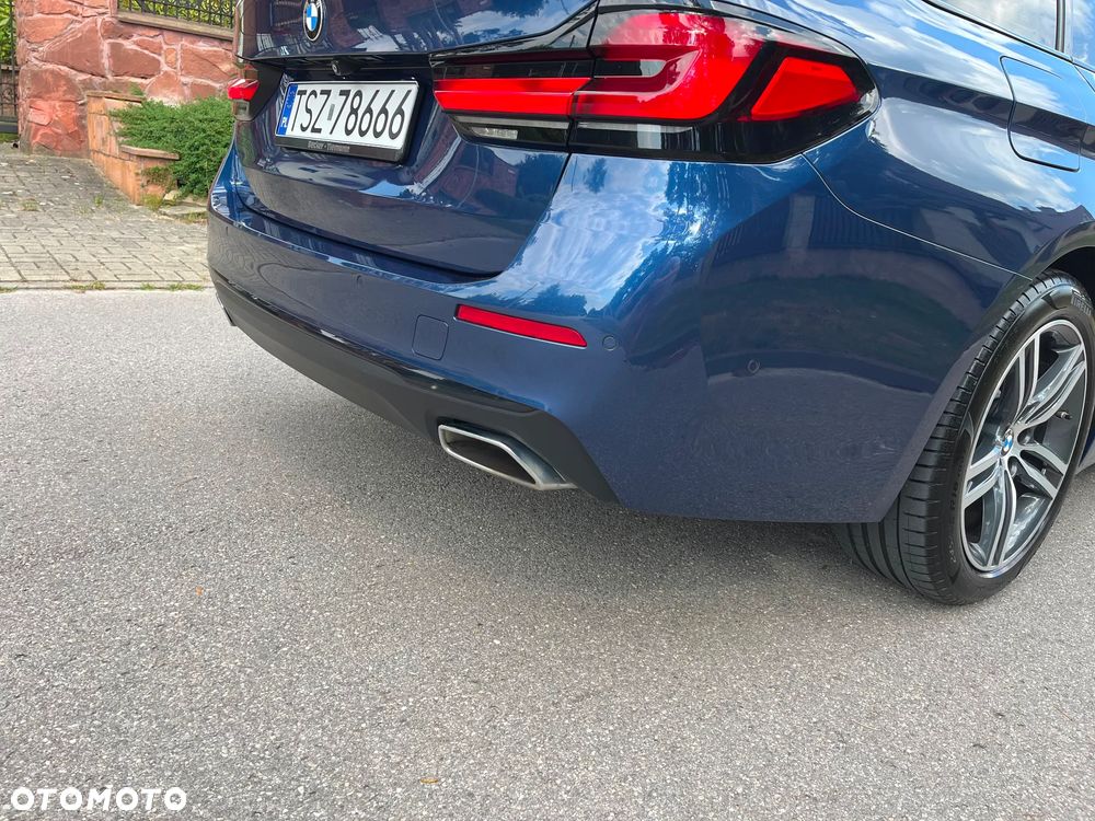 BMW Seria 5 520d M Sport - 15