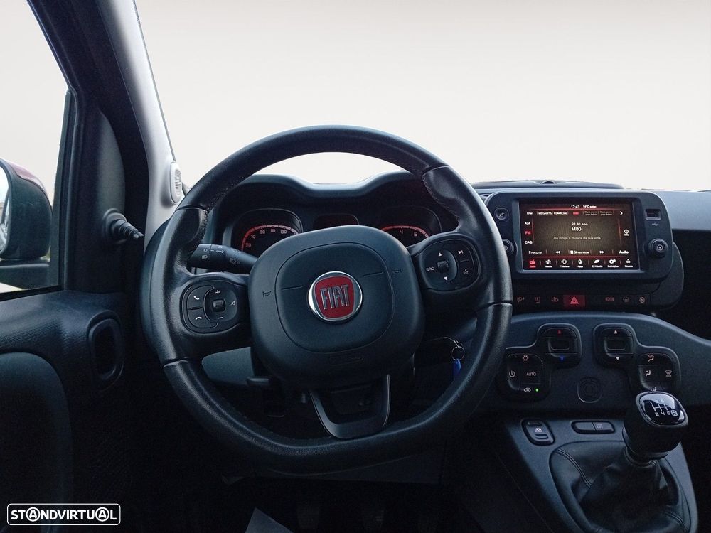 Fiat Panda 1.0 Hybrid (RED) — fotografia 12