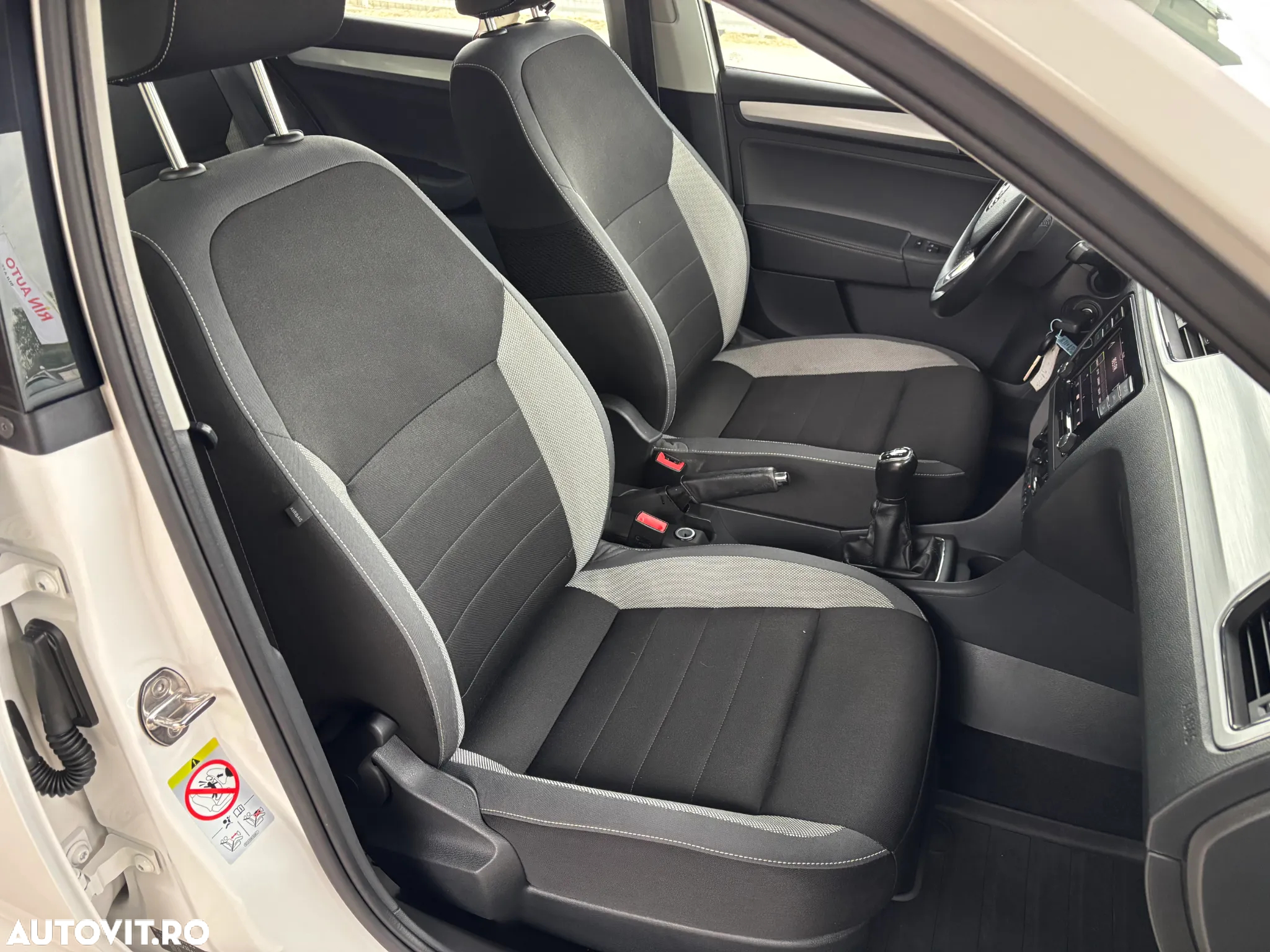 Skoda RAPID 1.0 TSI Ambition - 33