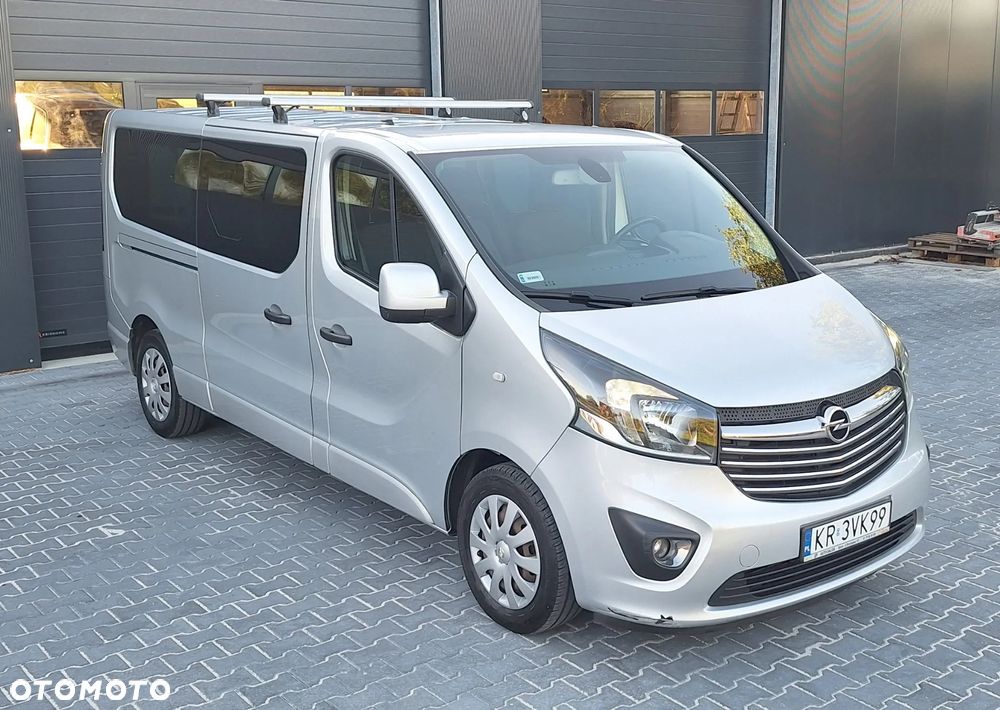 Opel Vivaro - 10