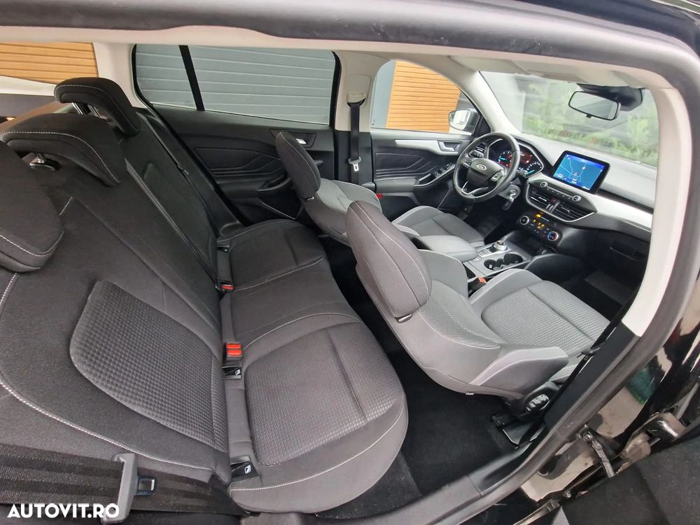 Ford Focus 1.5 EcoBlue Active Business - 11