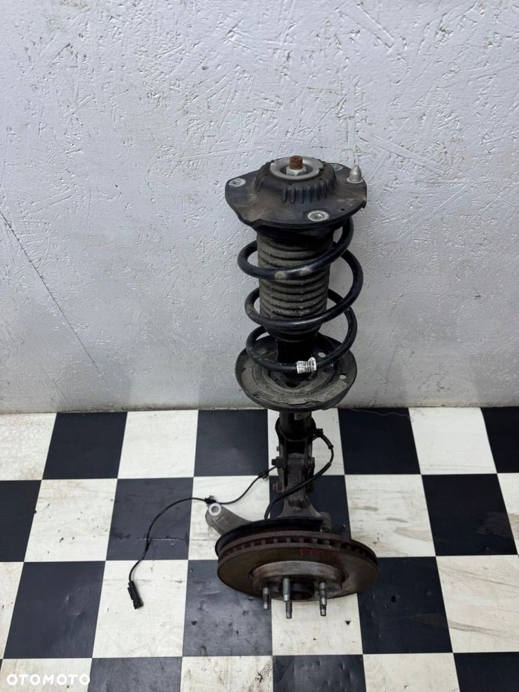 zwrotnica mcpherson prawy przód opel astra k 2015-2019 39039564 1.4 t - 3