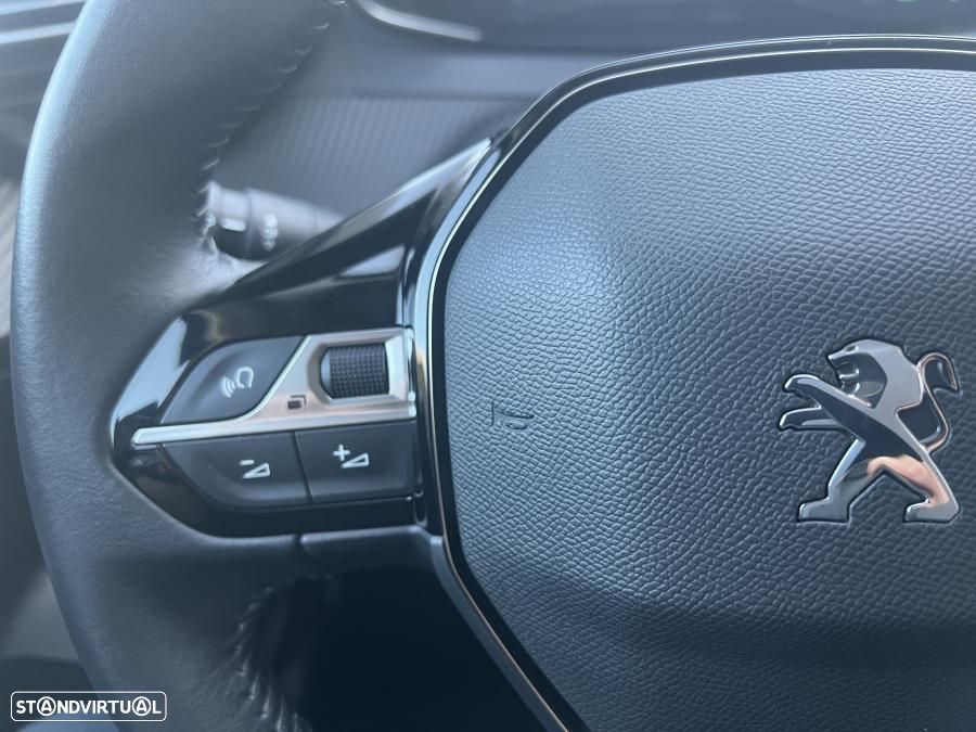 Peugeot e-2008 50 kWh Allure Pack - 27