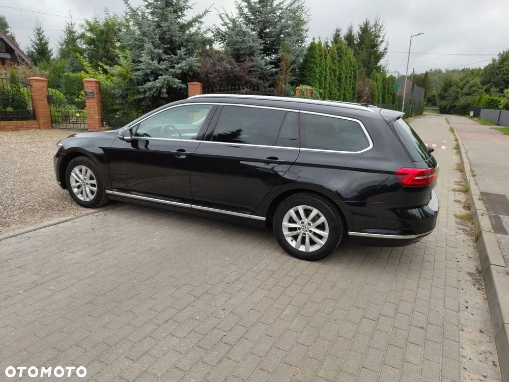 Volkswagen Passat Variant 2.0 TDI SCR DSG Highline - 22