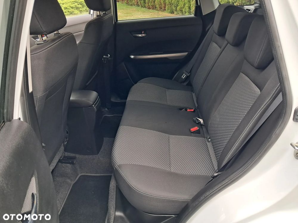 Suzuki Vitara - 26