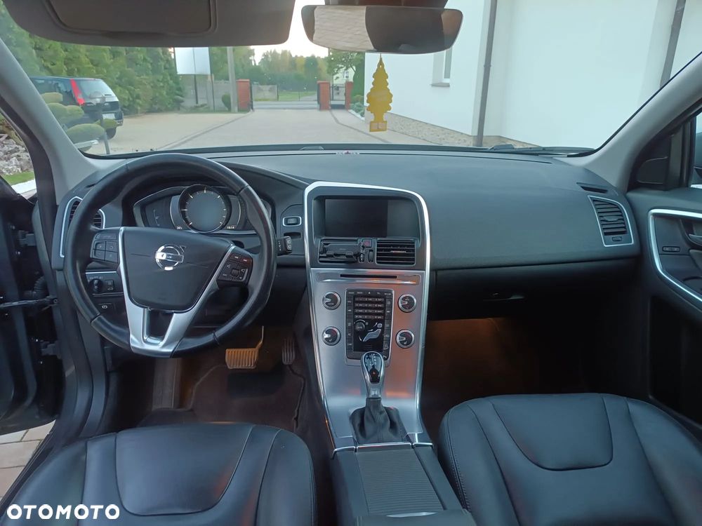Volvo XC 60 D4 AWD Summum - 11