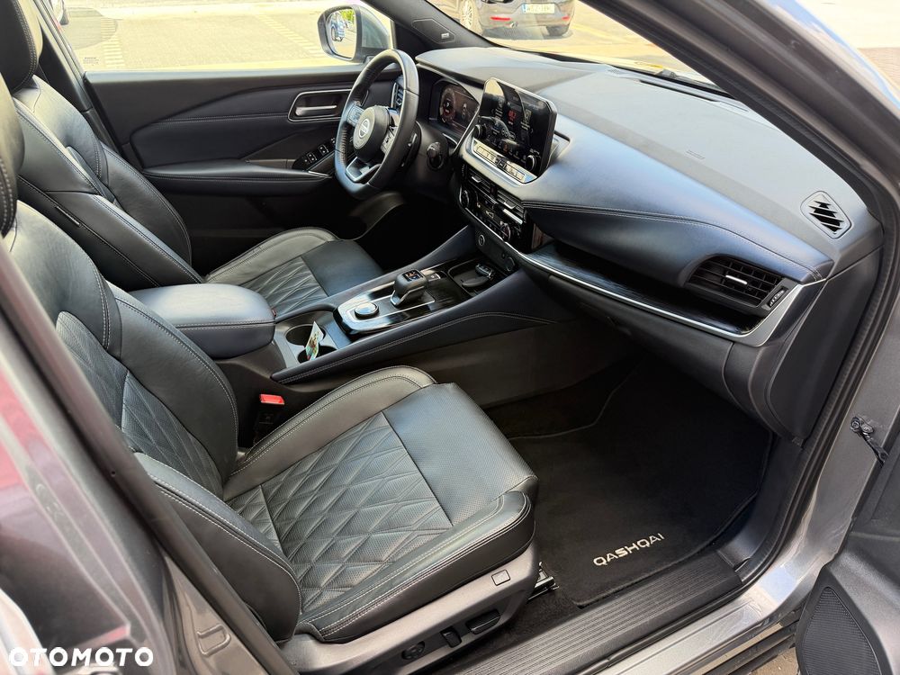 Nissan Qashqai 1.3 DIG-T 4x4 MHEV Xtronic Tekna+ - 11