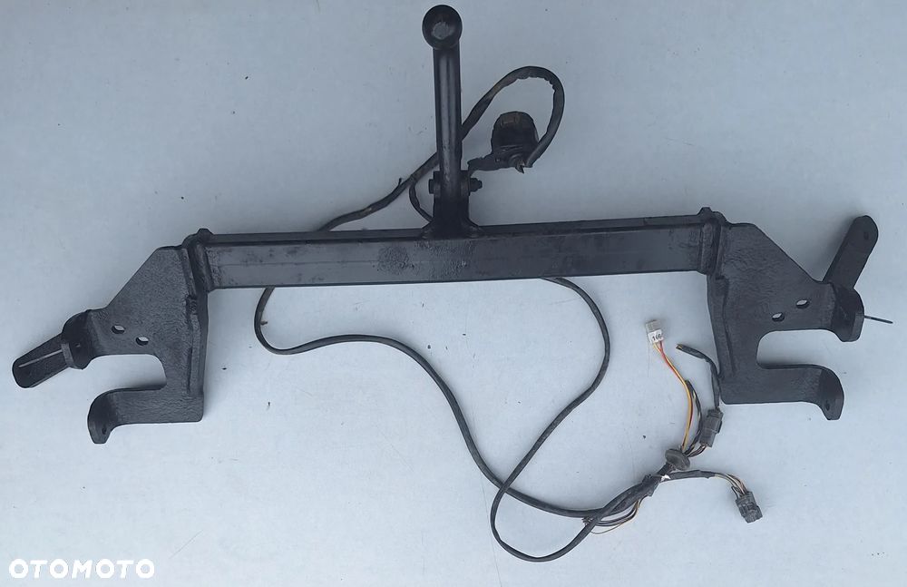 HAK HOLOWNICZY - HYUNDAI TUCSON 2004-10 ROK - 1