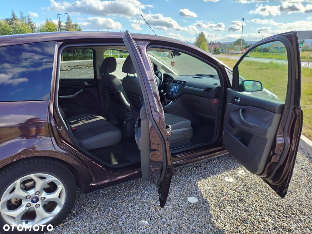 Ford C-MAX - 11