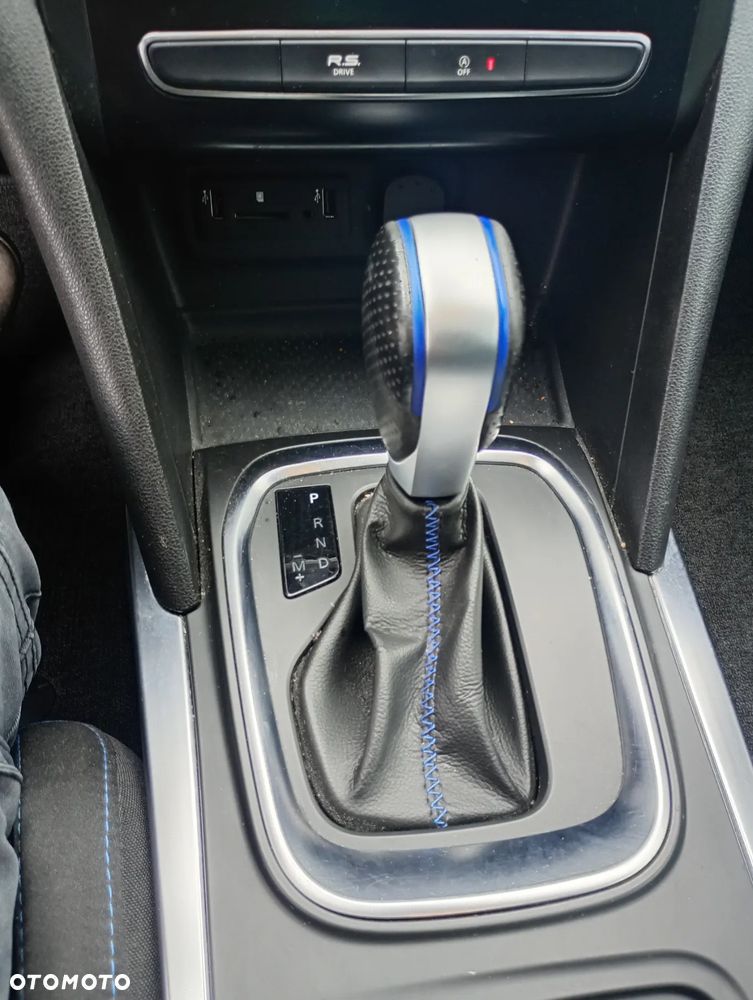 Renault Megane ENERGY TCe 205 EDC GT - 16