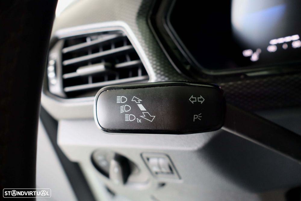 VW T-Cross 1.0 TSI Life DSG - 19