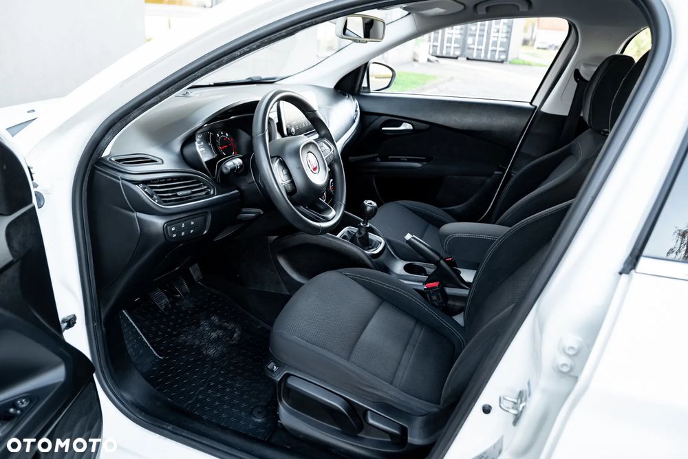 Fiat Tipo 1.4 T-Jet Lounge - 16