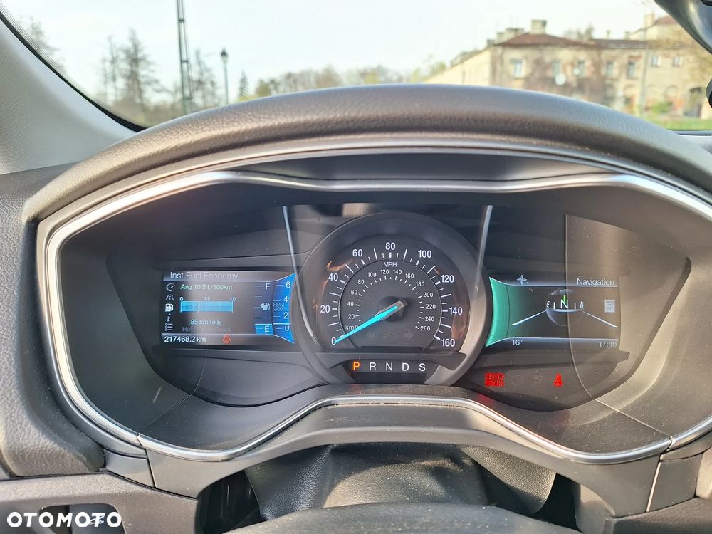 Ford Fusion 2.0 EcoBoost Titanium - 15