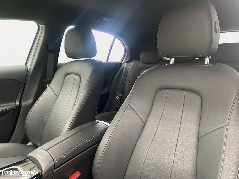 Mercedes-Benz A 250 e — fotografia 8