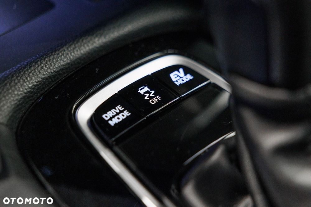 Toyota Corolla Cross - 36