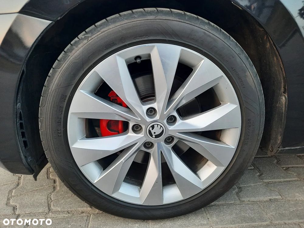 Skoda Superb 1.5 TSI L&K - 10