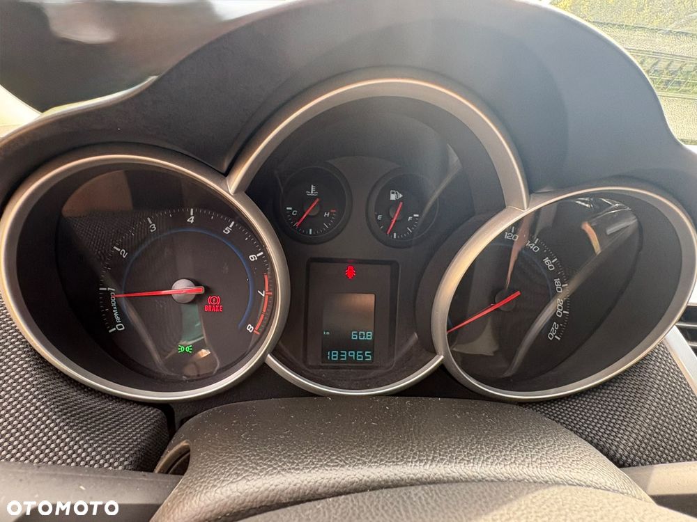 Chevrolet Cruze 1.8 LT - 5