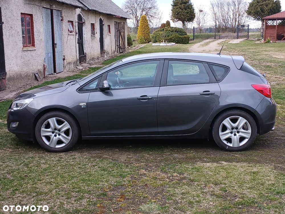 Opel Astra 1.4 T Edition 150 - 4