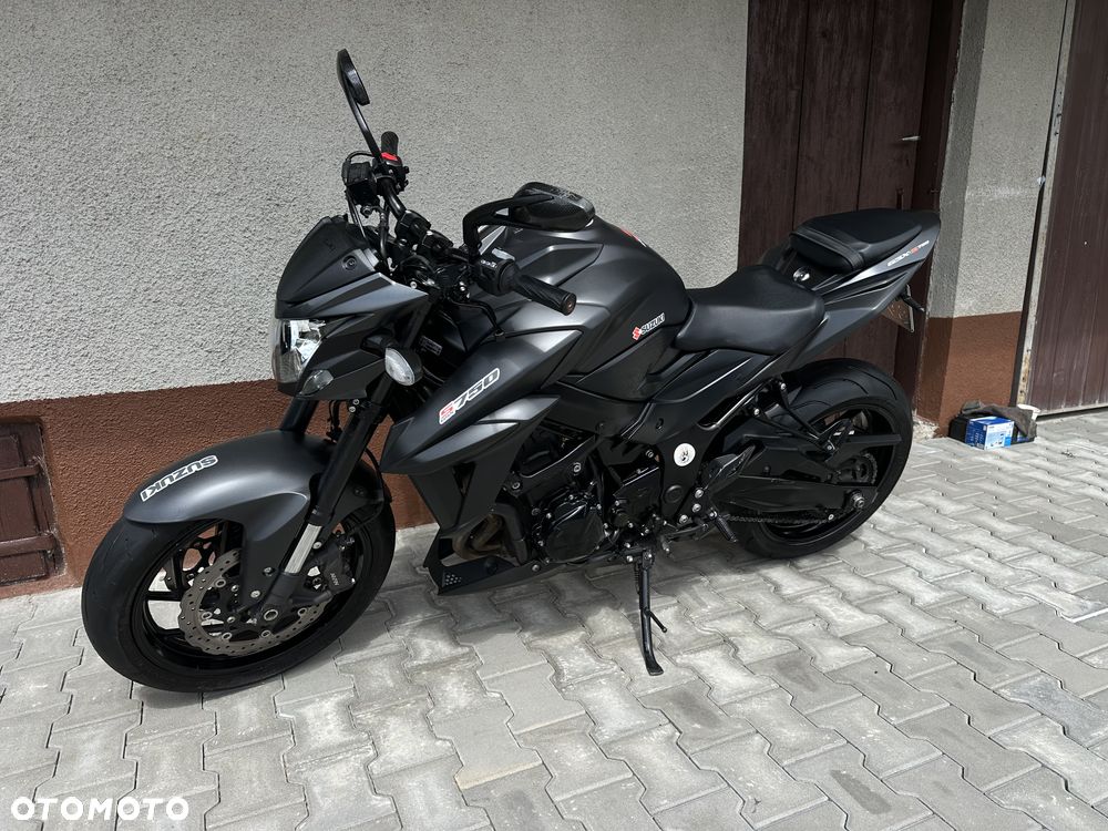 Suzuki GSX - 15