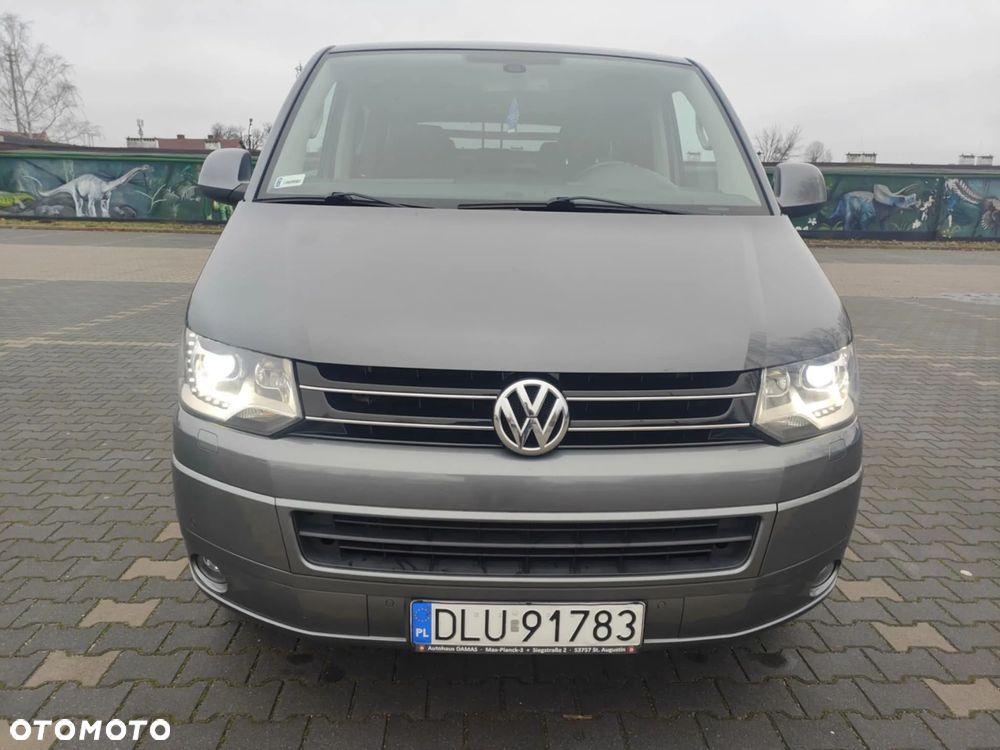Volkswagen Multivan - 17