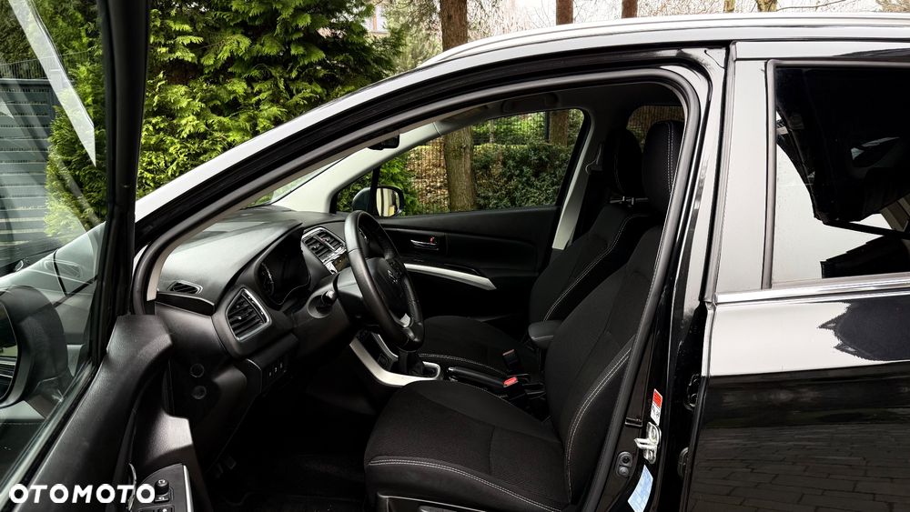 Suzuki SX4 S-Cross 1.0 T Premium 4WD - 25