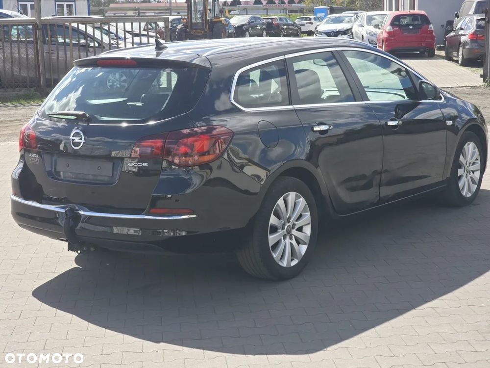 Opel Astra 1.7 CDTI DPF Cosmo - 4