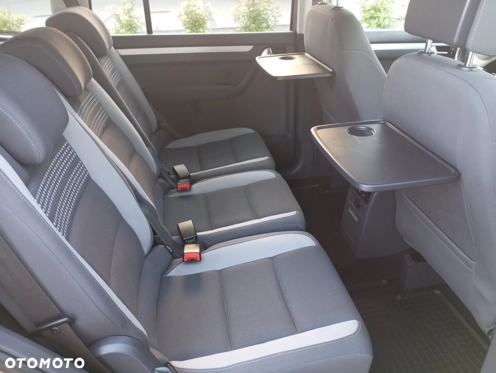Volkswagen Touran 2.0 TDI DPF Life - 8