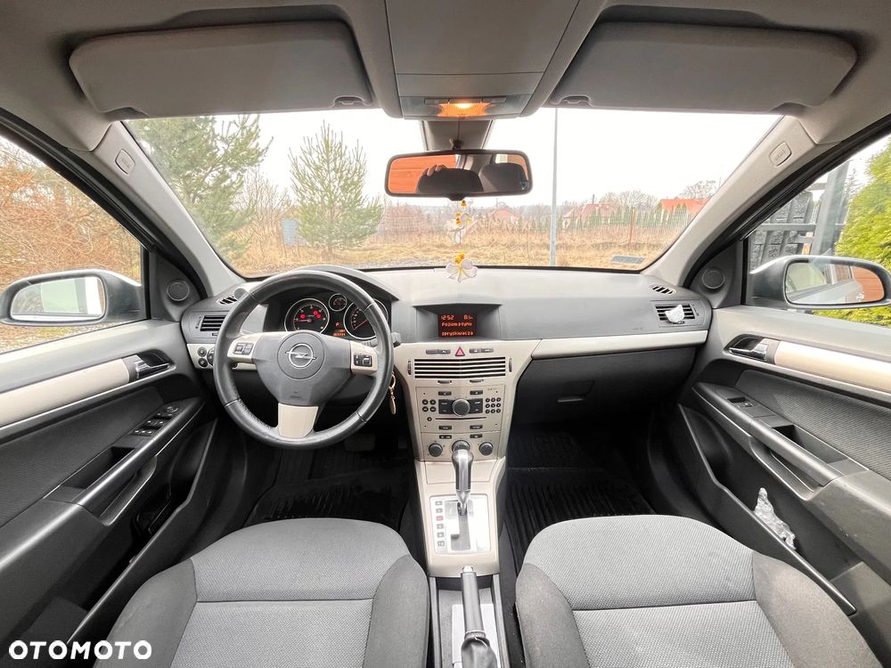 Opel Astra 1.9 CDTI Enjoy - 9