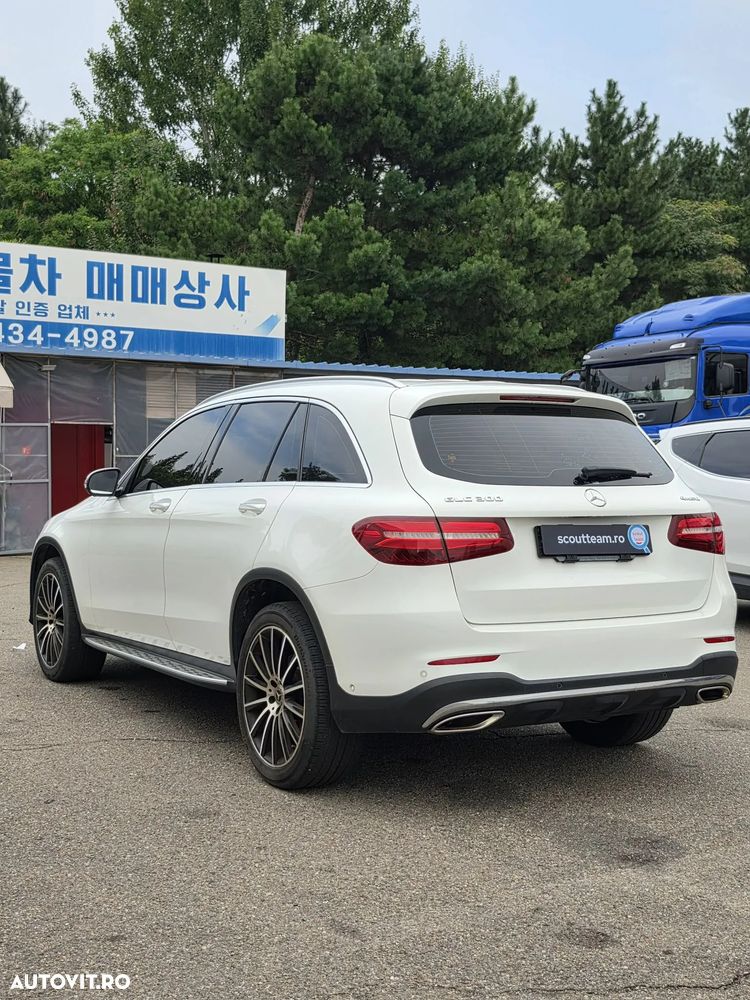 Mercedes-Benz GLC 300 4MATIC 9G-TRONIC AMG Line - 5