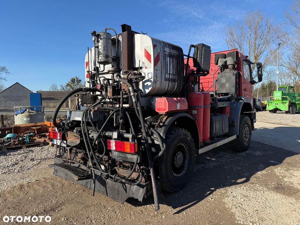 Mercedes-Benz 1833 - 6