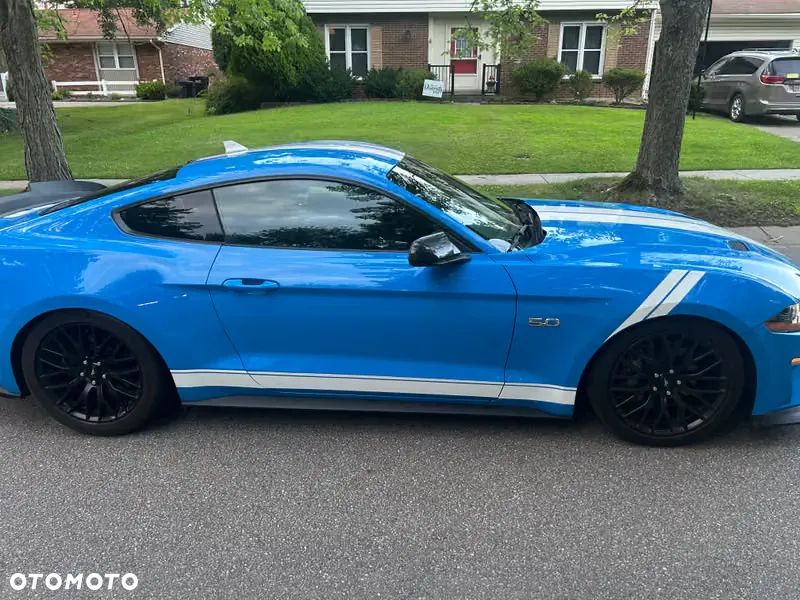 Ford Mustang 5.0 V8 GT - 4