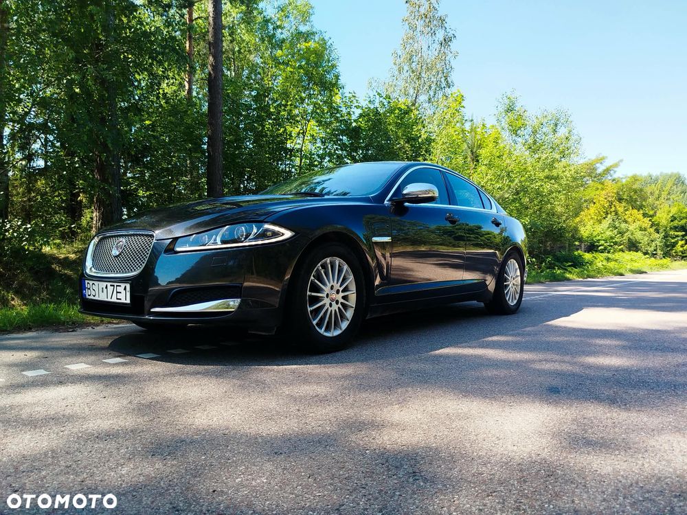 Jaguar XF 2.2 D Classic - 10