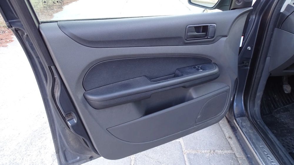 Ford Focus 1.6 FX Gold / Gold X - 18
