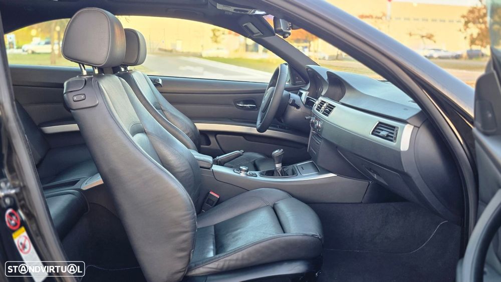 BMW 330 d DPF M Sport Edition - 16