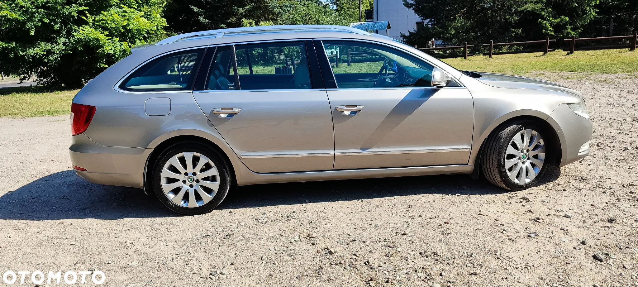 Skoda Superb 2.0 TDI Platinum DSG - 24