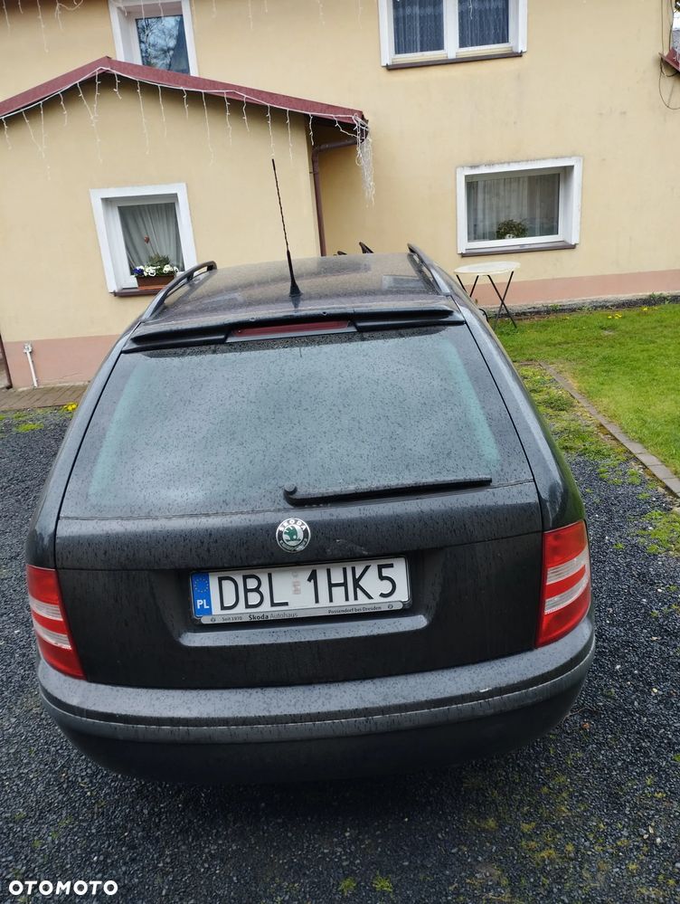 Skoda Fabia 2.0 Elegance - 3