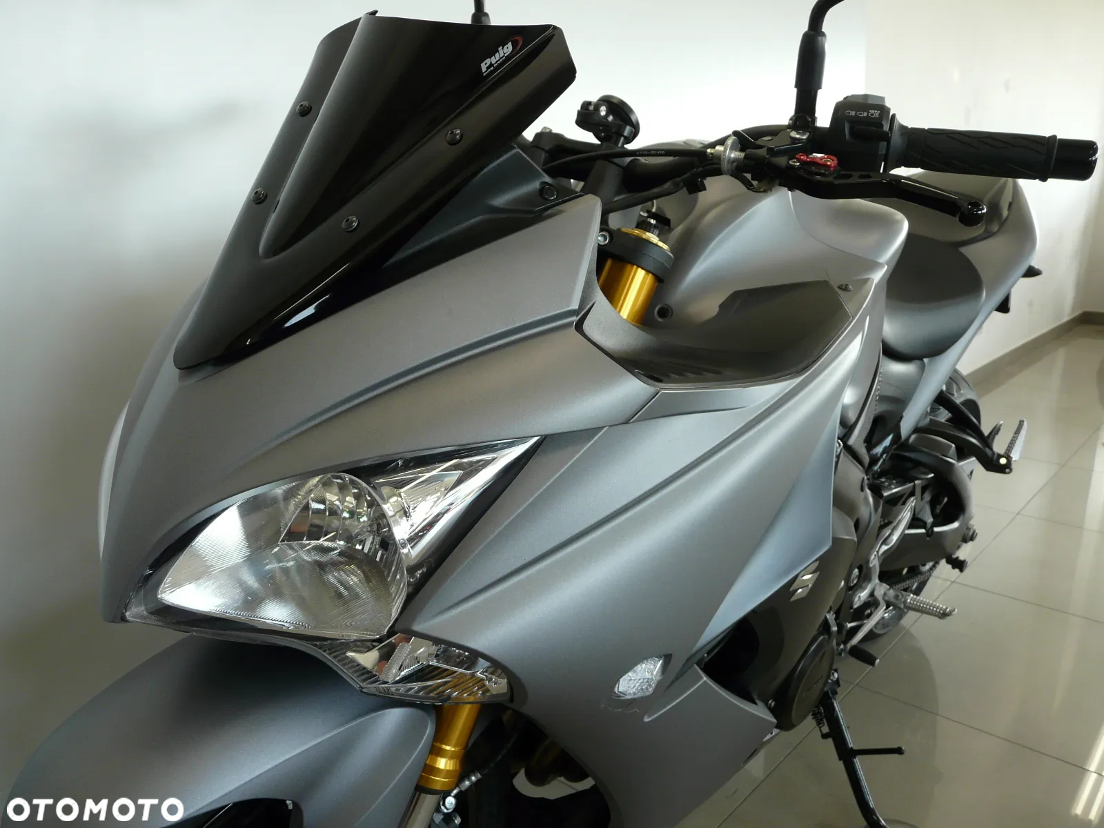 Suzuki GSX 1000 - 5