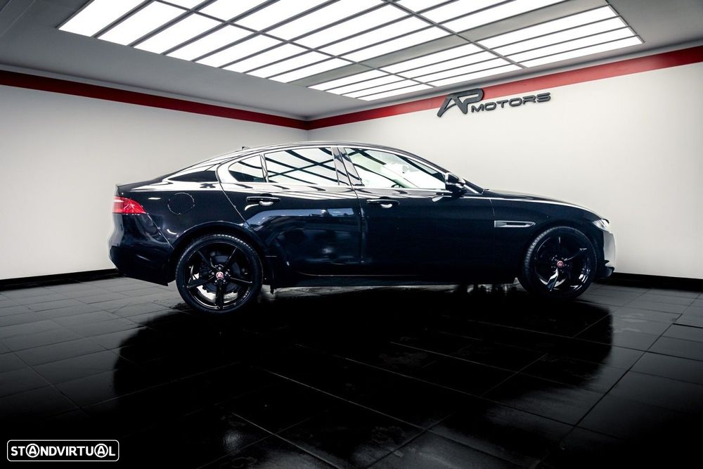 Jaguar XE 2.0 D Prestige Aut. - 13