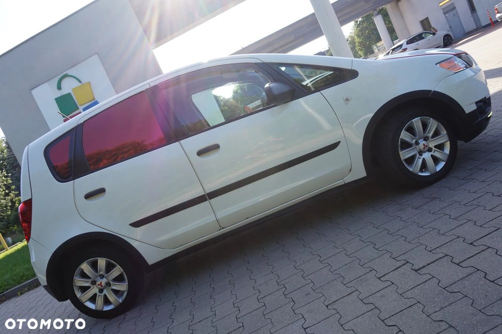 Mitsubishi Colt - 4