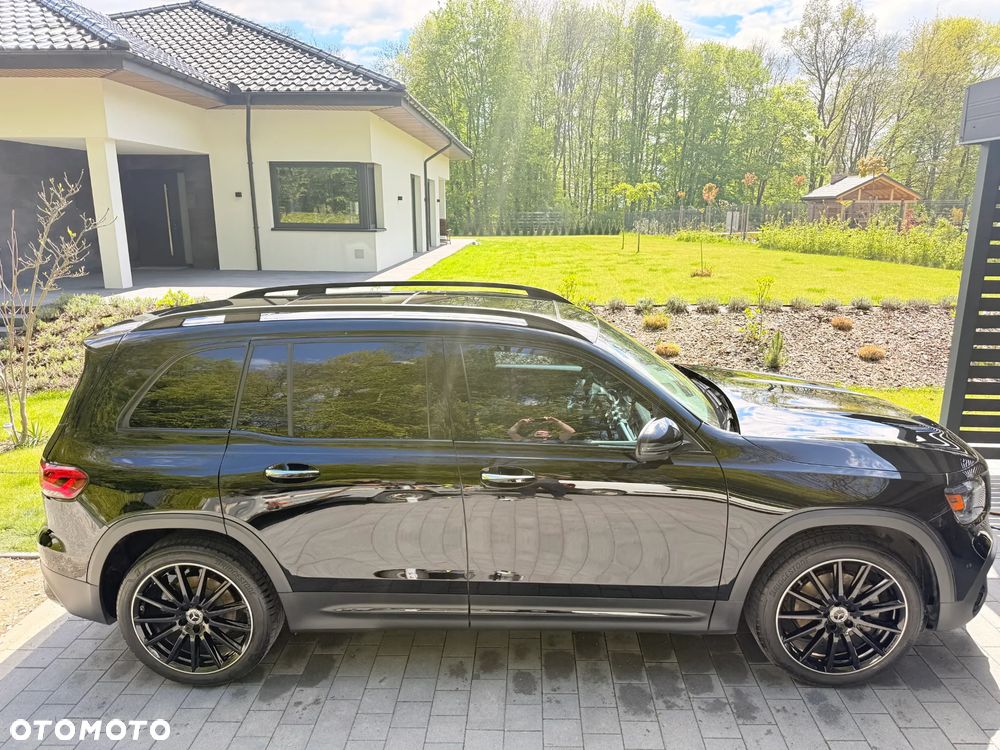 Mercedes-Benz GLB - 15