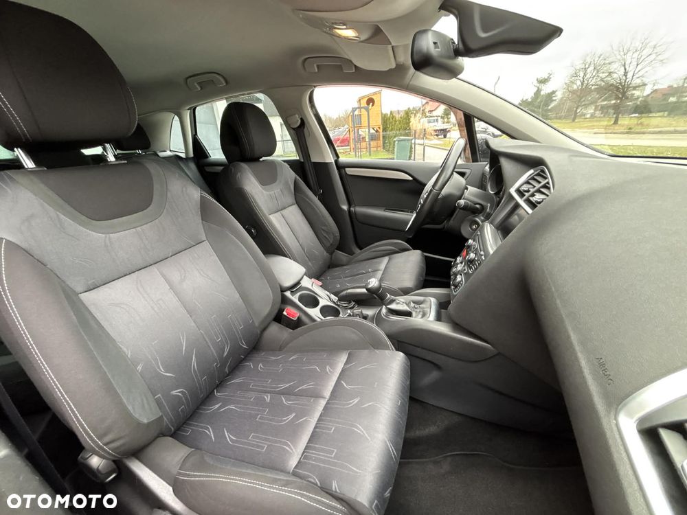Citroën C4 HDi 90 Tendance - 23